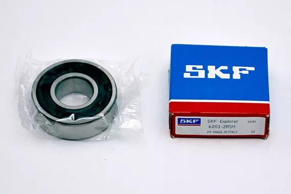 Подшипник  6203 2RS (180203) /P5 17*40*12мм SKF